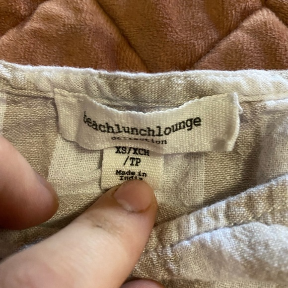 Beach lunch lounge linen blend Striped tank Top - Picture 2 of 4